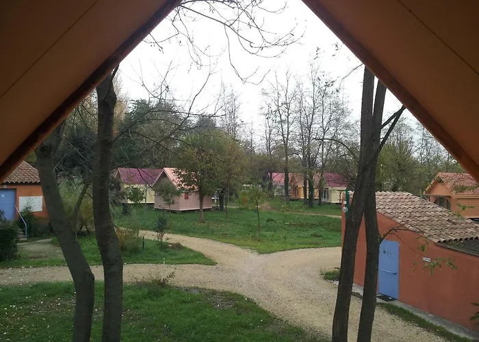 Κάμπινγκ Paradis Bellerive Montfrin