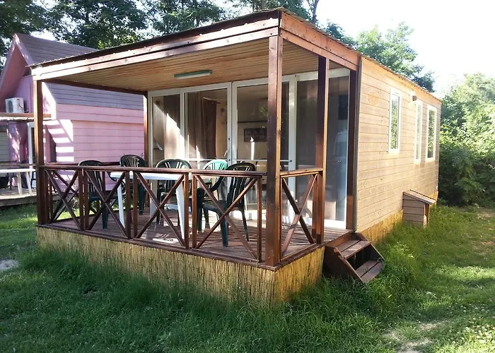 Κάμπινγκ Paradis Bellerive Montfrin